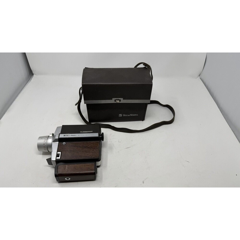 Vintage Bell & Howell Autoload 308 Super Eight Movie Camera w/Case Super8 Video